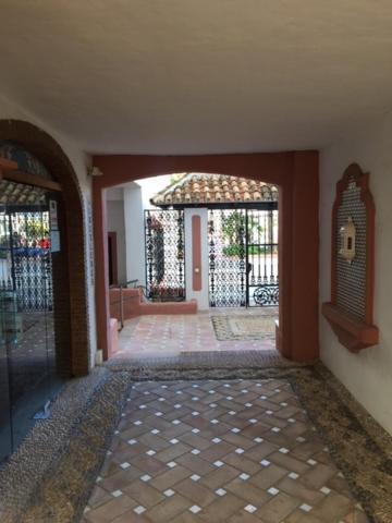 Large And Elegant In Puerto Banus With Pools And Paddle Apartment Marbella Ngoại thất bức ảnh
