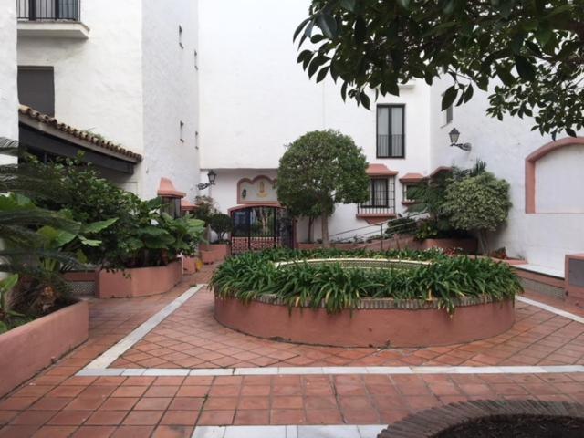 Large And Elegant In Puerto Banus With Pools And Paddle Apartment Marbella Ngoại thất bức ảnh
